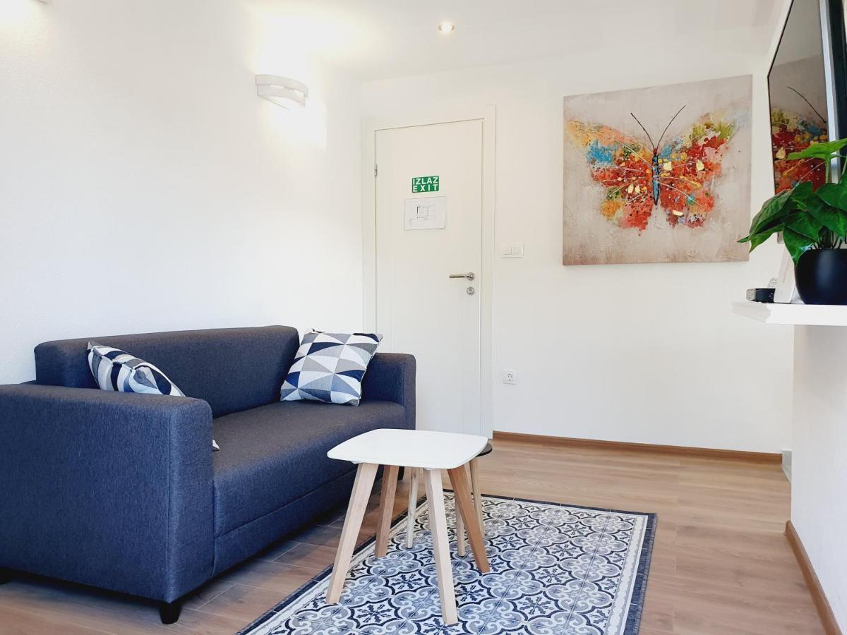 White House Apartments 두기라트 외부 사진