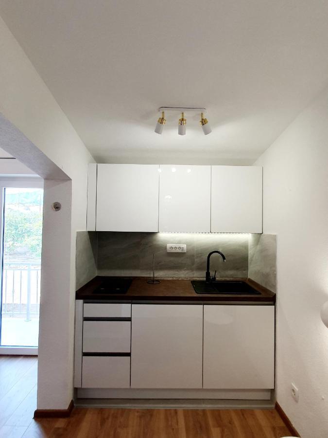 White House Apartments 두기라트 외부 사진