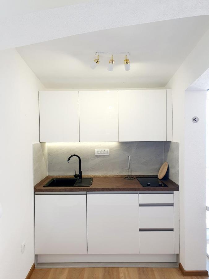 White House Apartments 두기라트 외부 사진